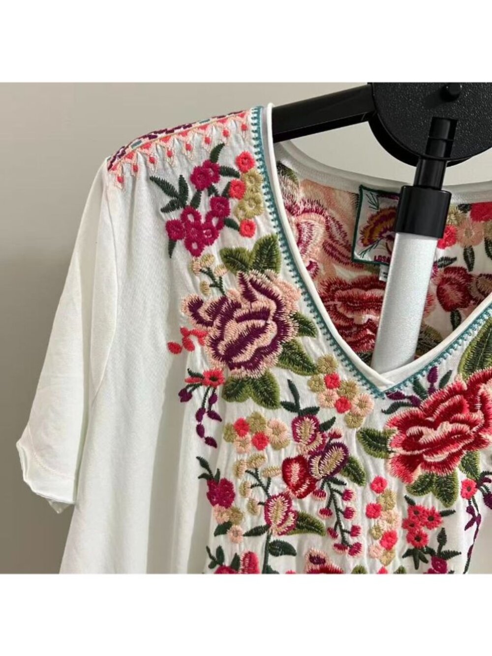 NWOT Johnny Was Cotton Embroidered Boho Floral V-Neck Mini Dress White Size 1X - Picture 6 of 16